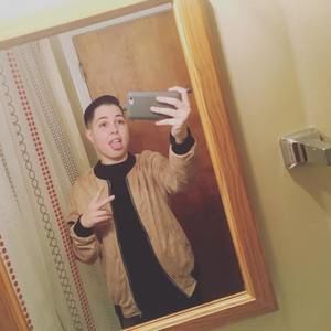 Meet your Posher, Casey